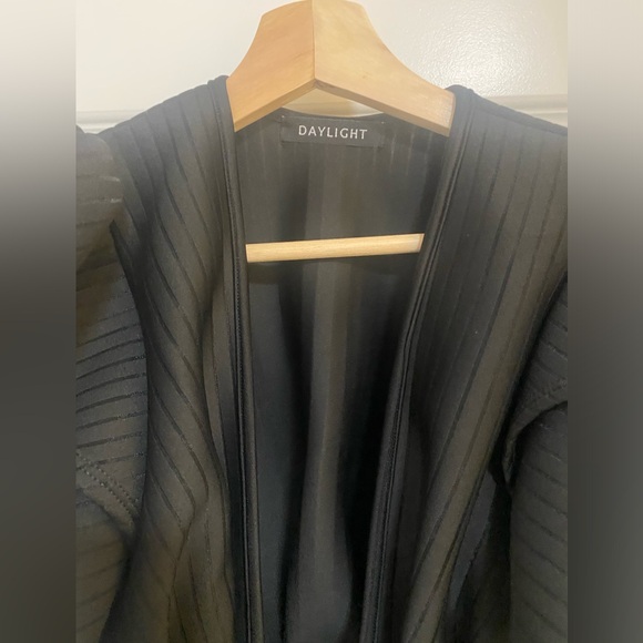 Black peplum top with bow size M - Picture 5 of 9